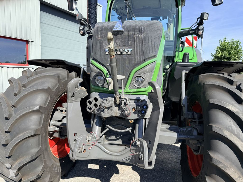 Fendt 718 Vario S4 PowerPlus tractor