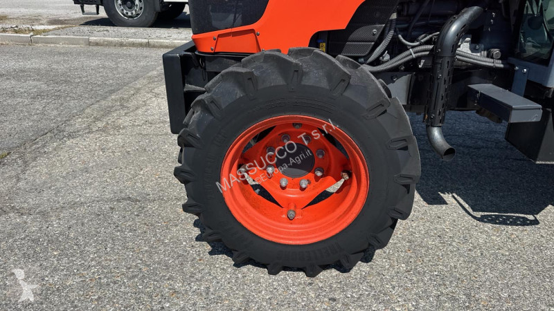 Tractor agrícola Kubota M8540 4x4