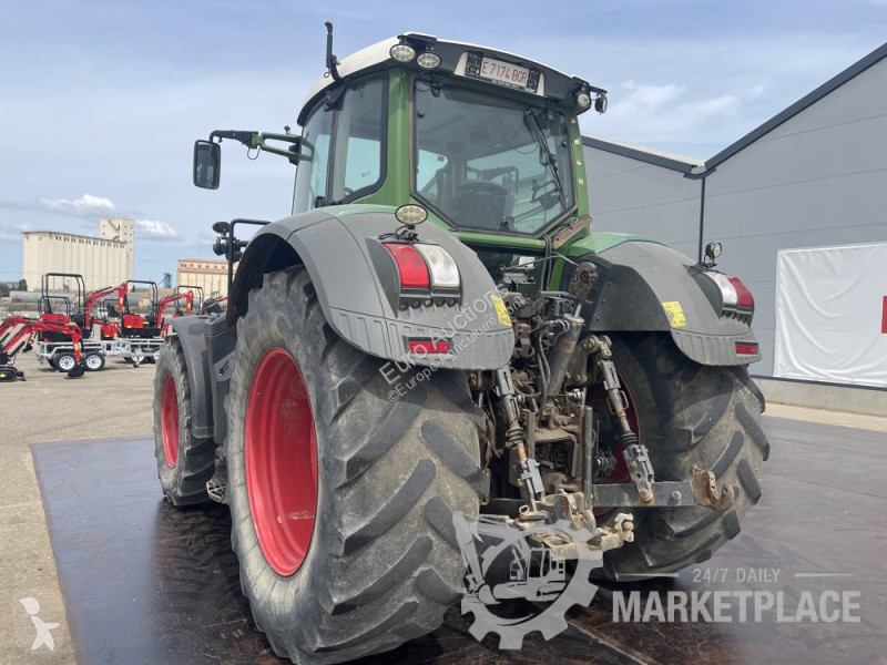 Сільськогосподарський трактор Fendt 824 Vario...