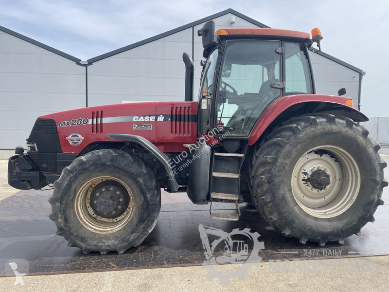 Tractor  MX230 Magnum