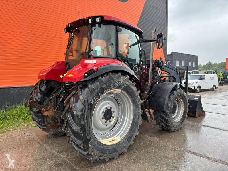 Lantbrukstraktor  Farmall 105U FRONT BUCKET