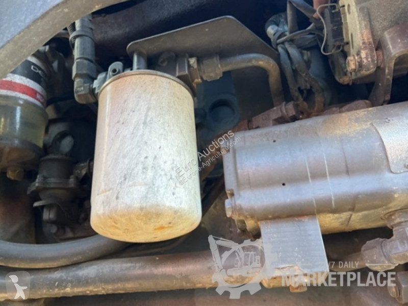 Сільськогосподарський трактор Massey Ferguson 382