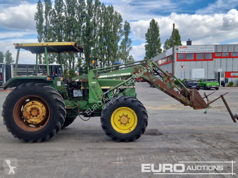 Lantbrukstraktor John Deere 2040