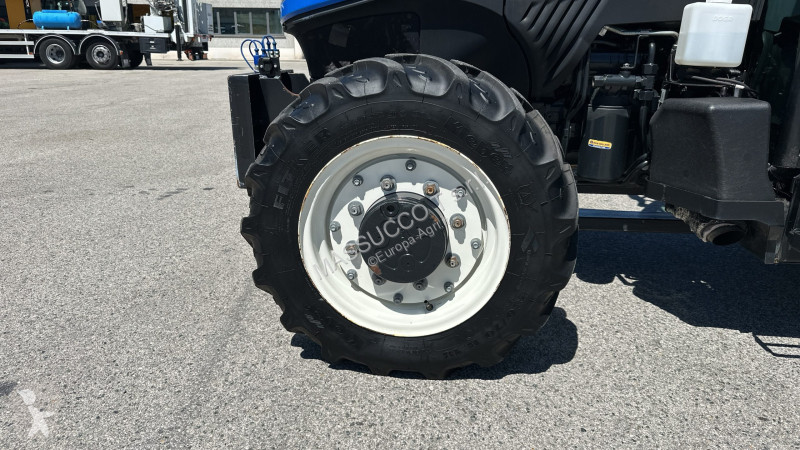 Lantbrukstraktor New Holland T4.100LP 4X4