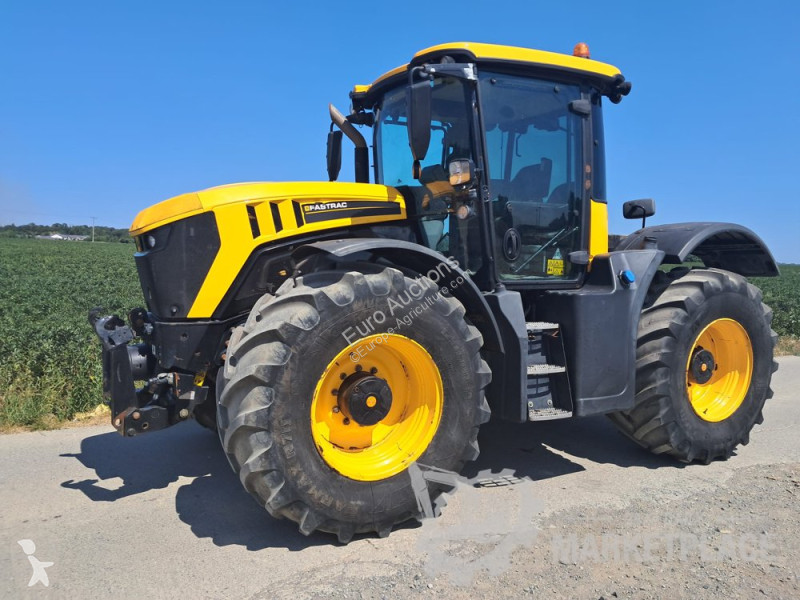 Сільськогосподарський трактор JCB FASTRAC 4220