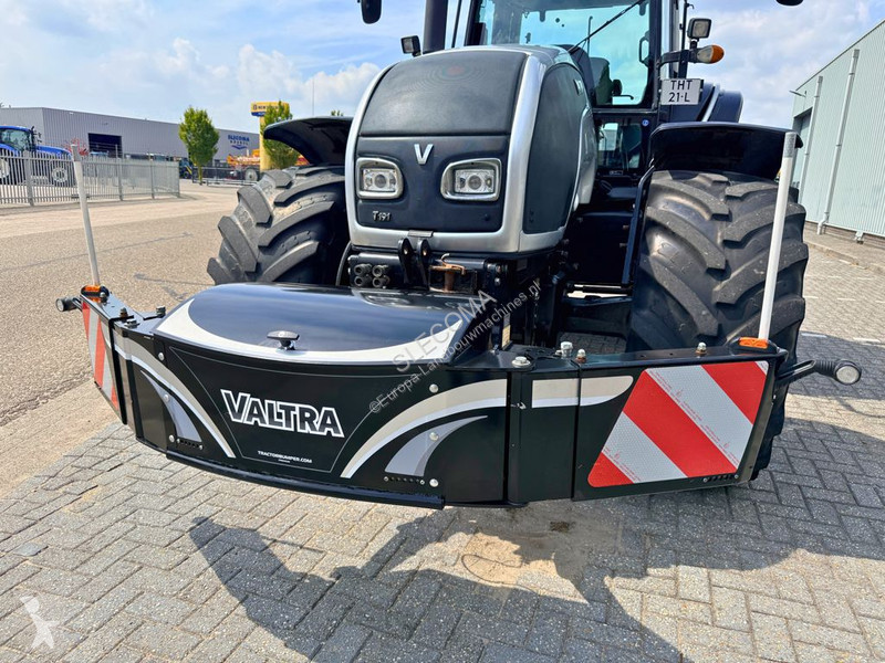 Valtra T191 HiTech tractor