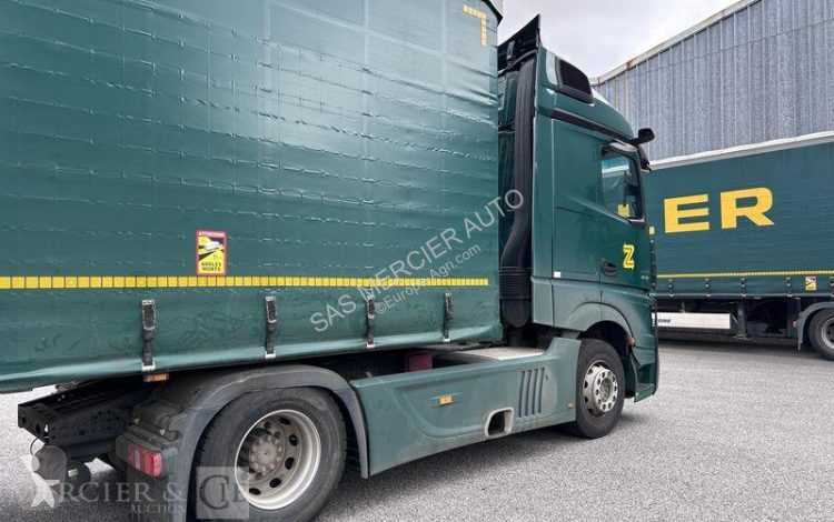 Tracteur Mercedes