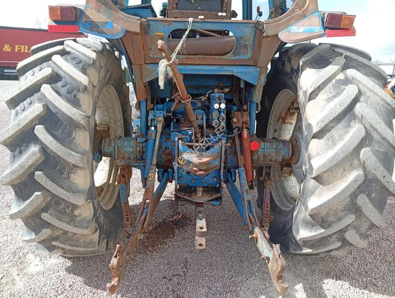 Lantbrukstraktor Ford  7910