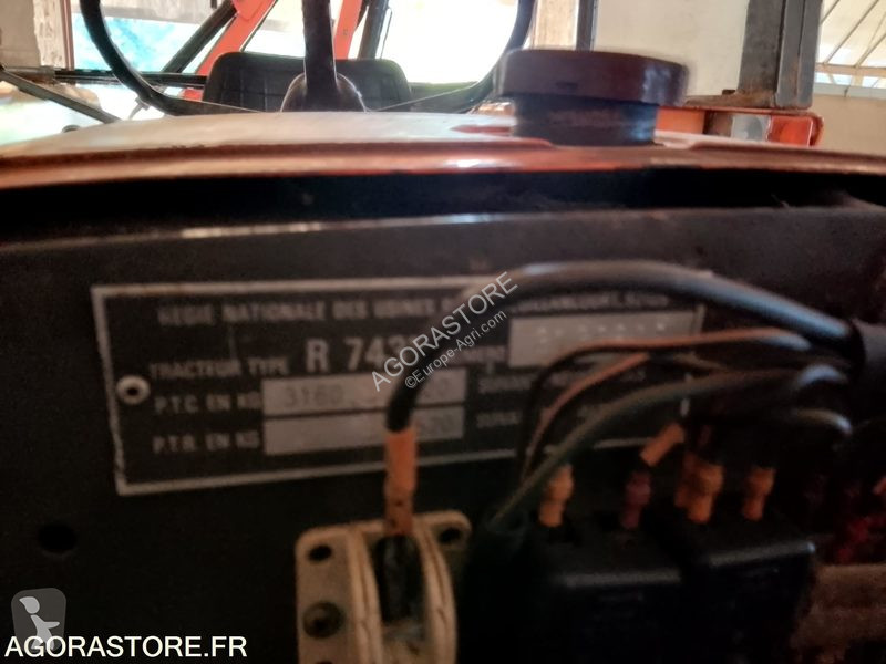 Lantbrukstraktor Renault R7431