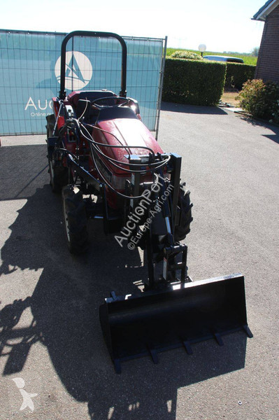 Lantbrukstraktor Mitsubishi MT205