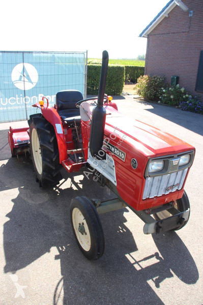 Lantbrukstraktor Yanmar YM 2010