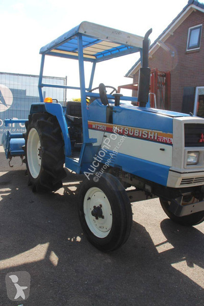 Tractor agrícola Mitsubishi MT2501