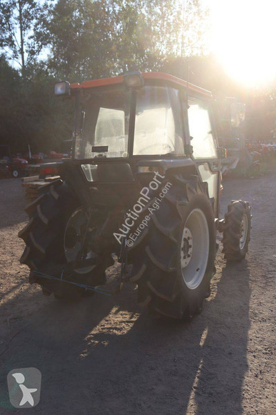 جرار زراعي Hinomoto NX320