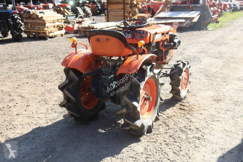 Tractor Kubota B7001