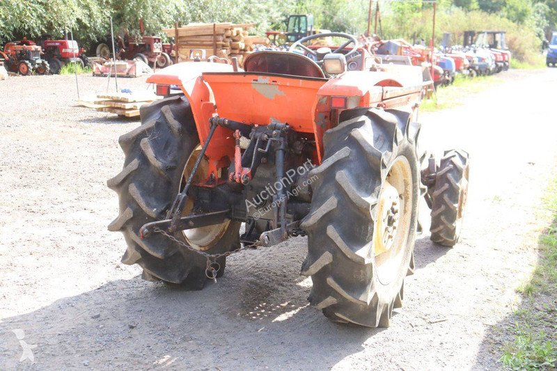 جرار زراعي Hinomoto E2604