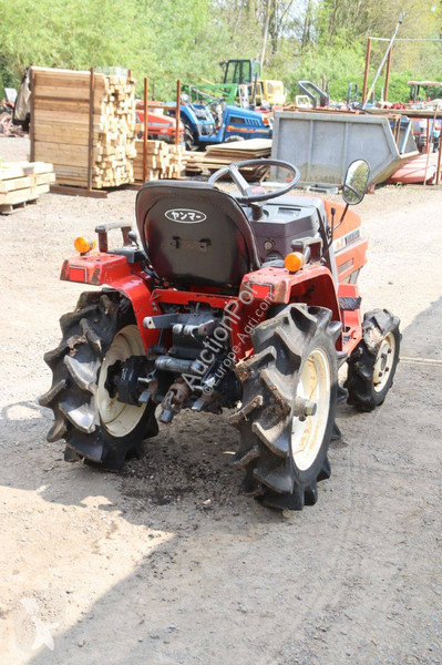 جرار زراعي Yanmar Ke-2D