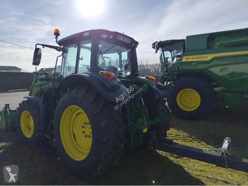 Tractor John Deere 6110M