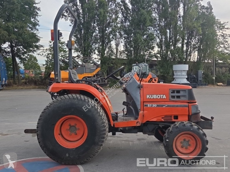 Tractor Kubota ST30