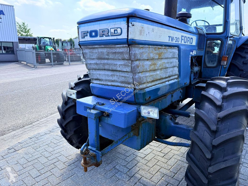 Tractor Ford TW-30 4WD