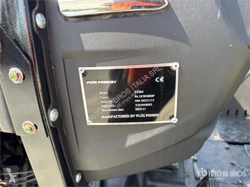 Сільськогосподарський трактор  TT604 4WD...