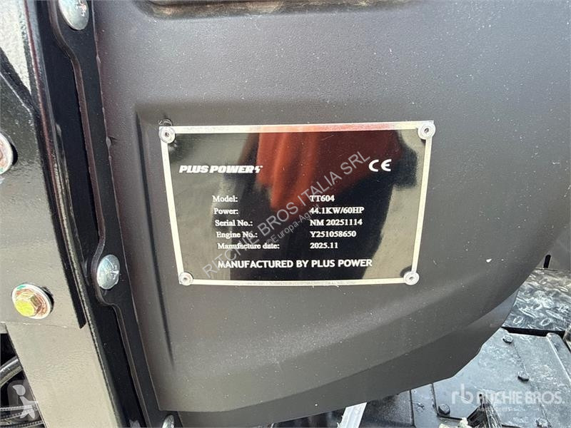 Сільськогосподарський трактор  TT604 4WD...