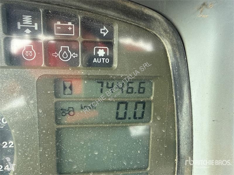 Сільськогосподарський трактор  L730 4WD Tractor