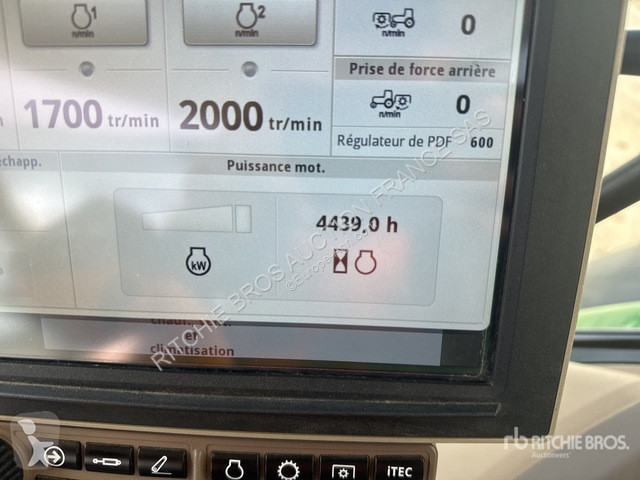 Tracteur agricole John Deere 6215R