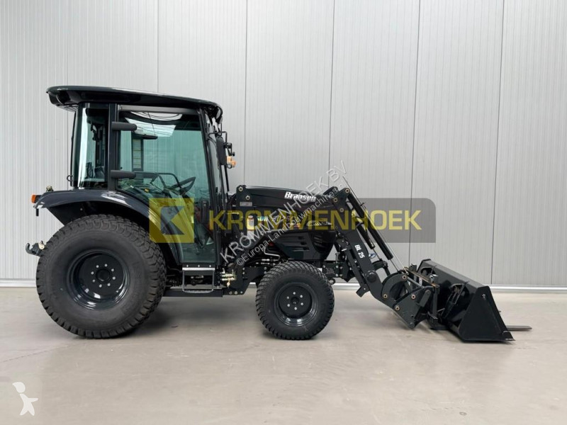 Ciągnik Branson 5025CH