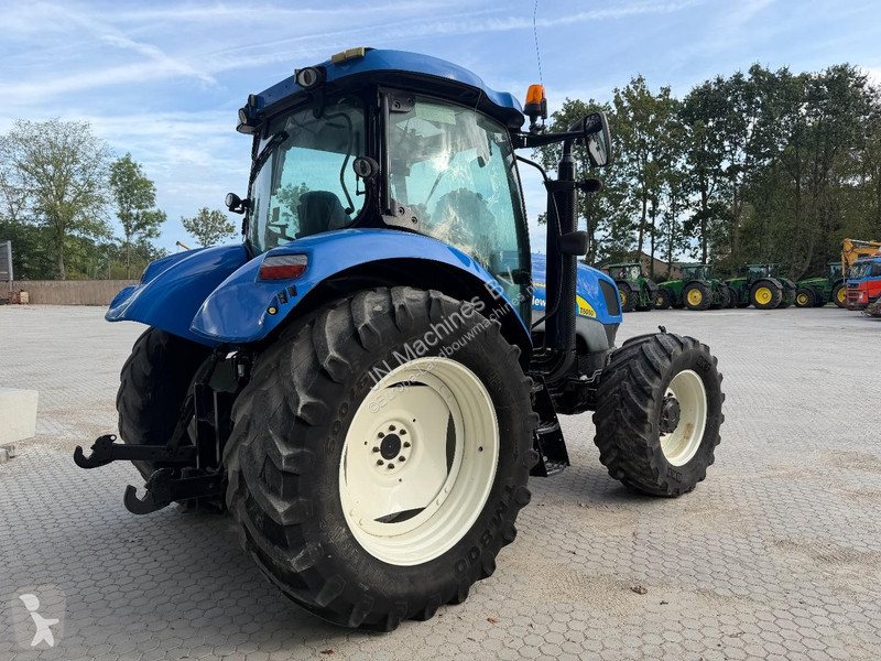Mezőgazdasági traktor New Holland T6050