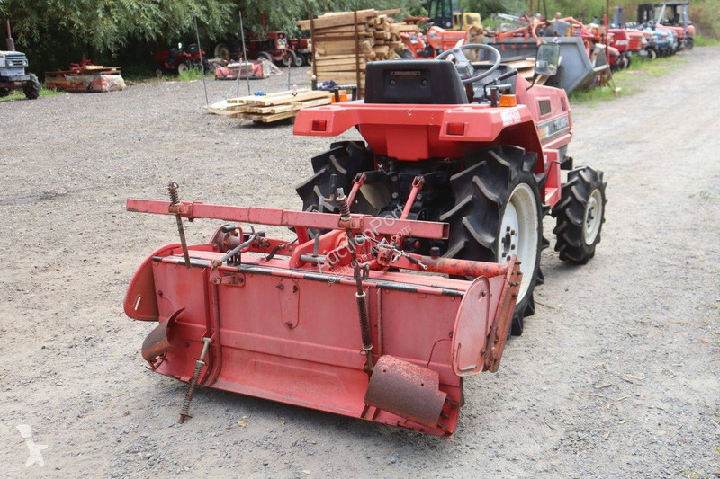 Mitsubishi MT16 tractor