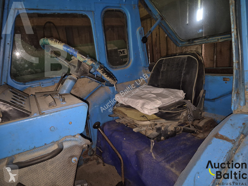 MT3 82 tractor