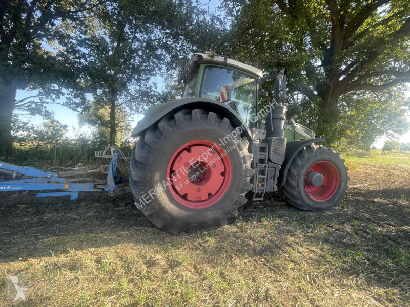 Tracteur agricole Fendt  1046 Vario