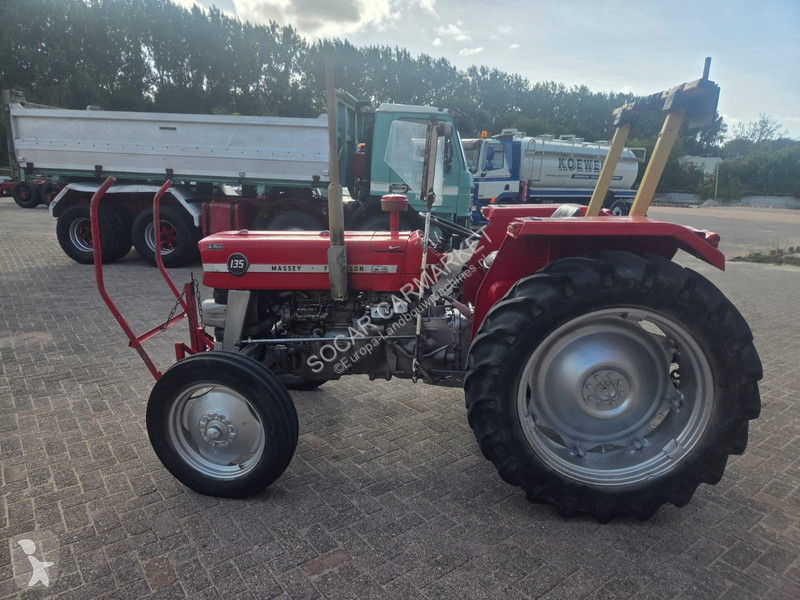 Tracteur agricole Massey Ferguson 135 135