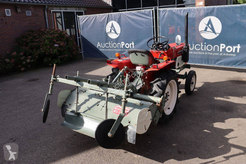 Tractor agrícola Yanmar YM1602