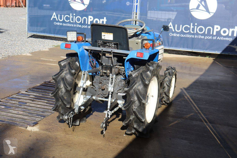 Tractor agrícola Iseki TM15F