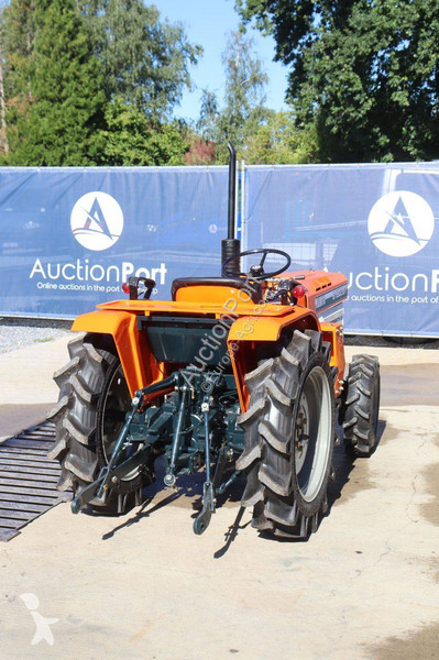 Tractor agrícola Kubota B1902DT