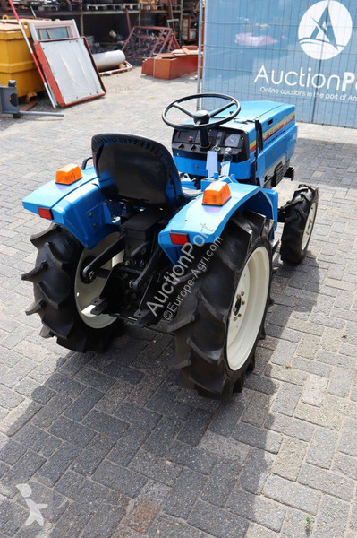 Tractor agrícola Mitsubishi MT1601D