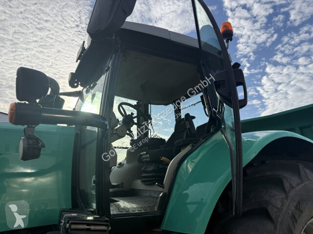 Tracteur agricole Massey Ferguson Agrotron...