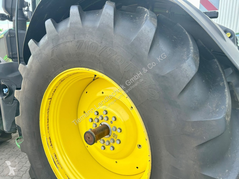 John Deere 250 tractor