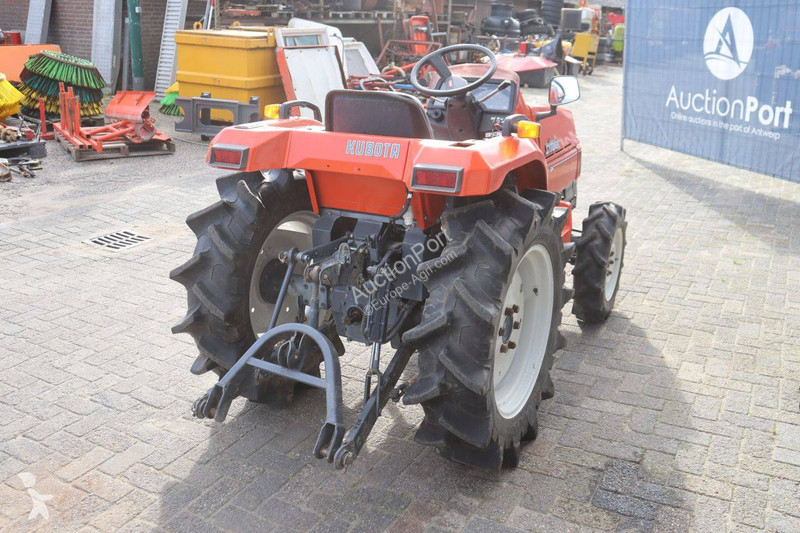 Tractor Kubota Saturn X-24