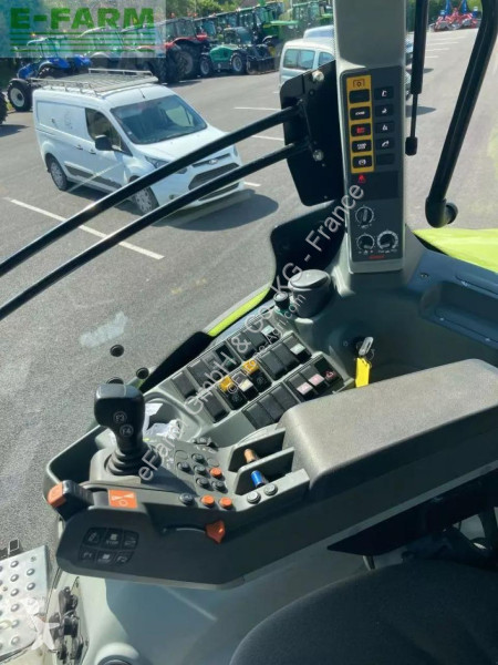 Tractor Claas  axion 810