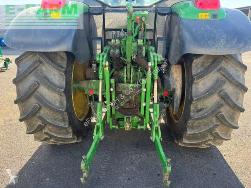 Tracteur agricole John Deere  6100m