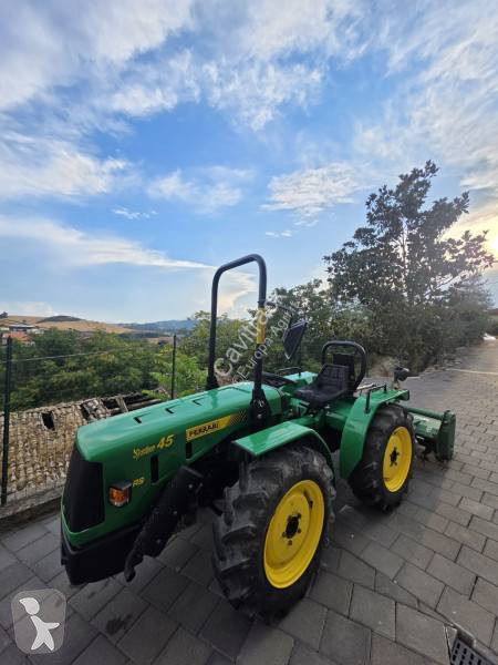 Tracteur agricole Ferrari 45