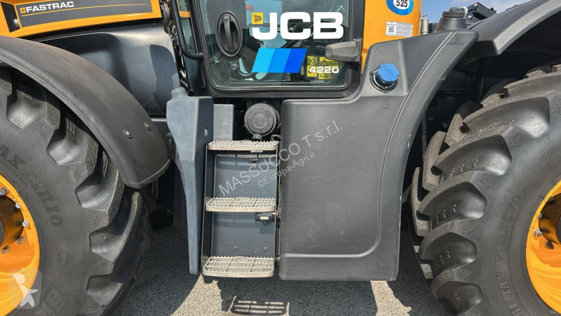 Tracteur agricole JCB 4220 4X4