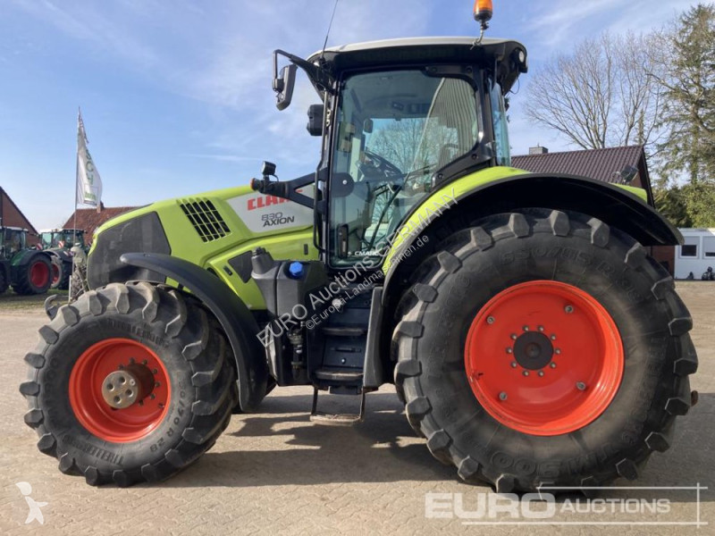 Tractor Claas Axion 830 CMATIC