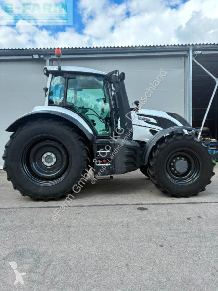 Tracteur agricole Valtra  t 254