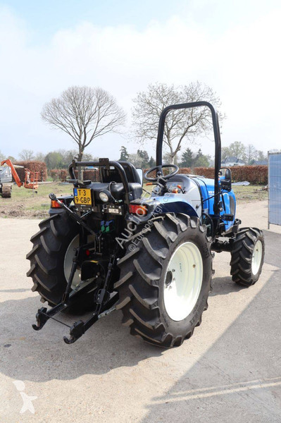 Tracteur agricole New Holland Boomer 55