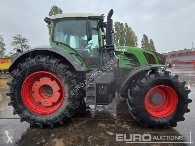 Tracteur agricole Fendt 828 VARIO PROFI PLUS