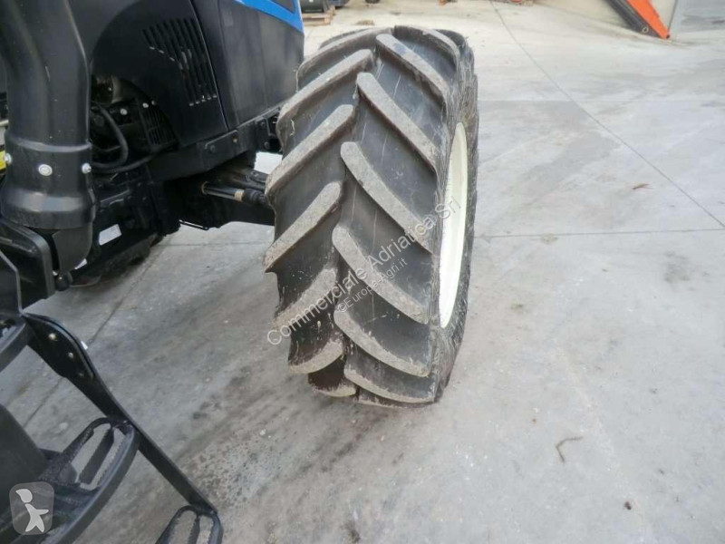 Tracteur agricole New Holland T595