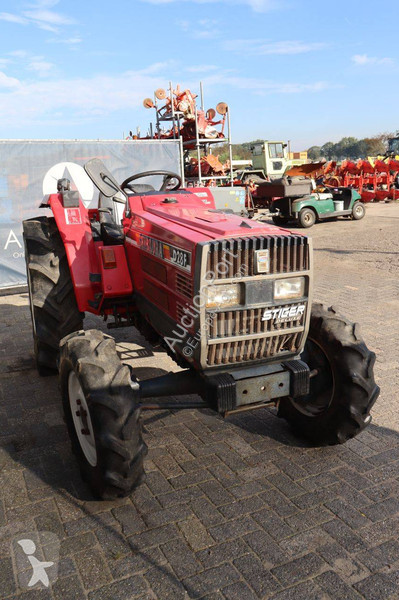Tracteur agricole Shibaura D28F